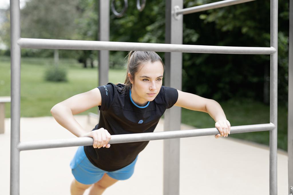 KiiGO DryFit Shirt Damen - Foto: KiiGO